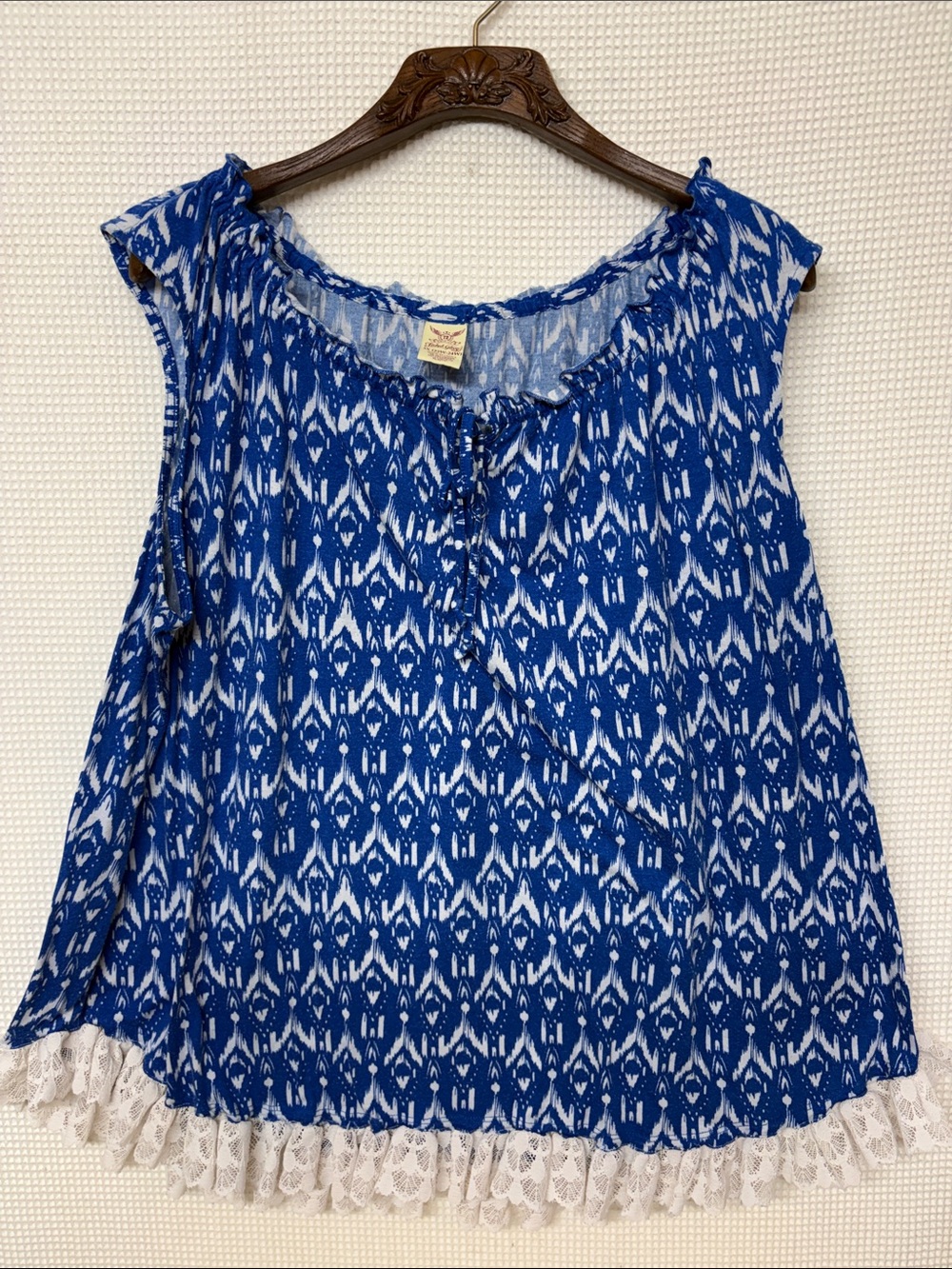 Faded Glory sleeveless women’s top